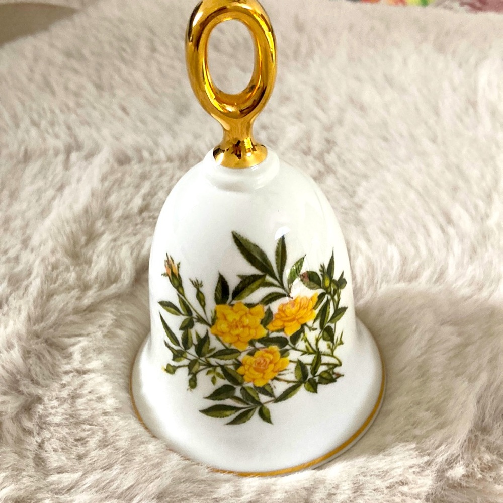 DANBURY MINT BELL American Yellow Rose Vintage Fine English Bone China